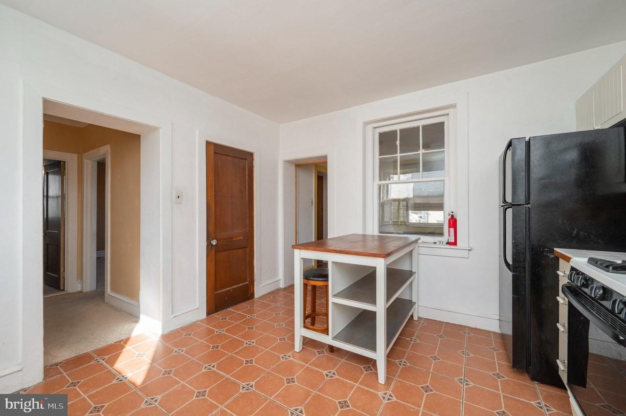 5838-2 Henry Ave 2nd Fl - Photo 4 of 20