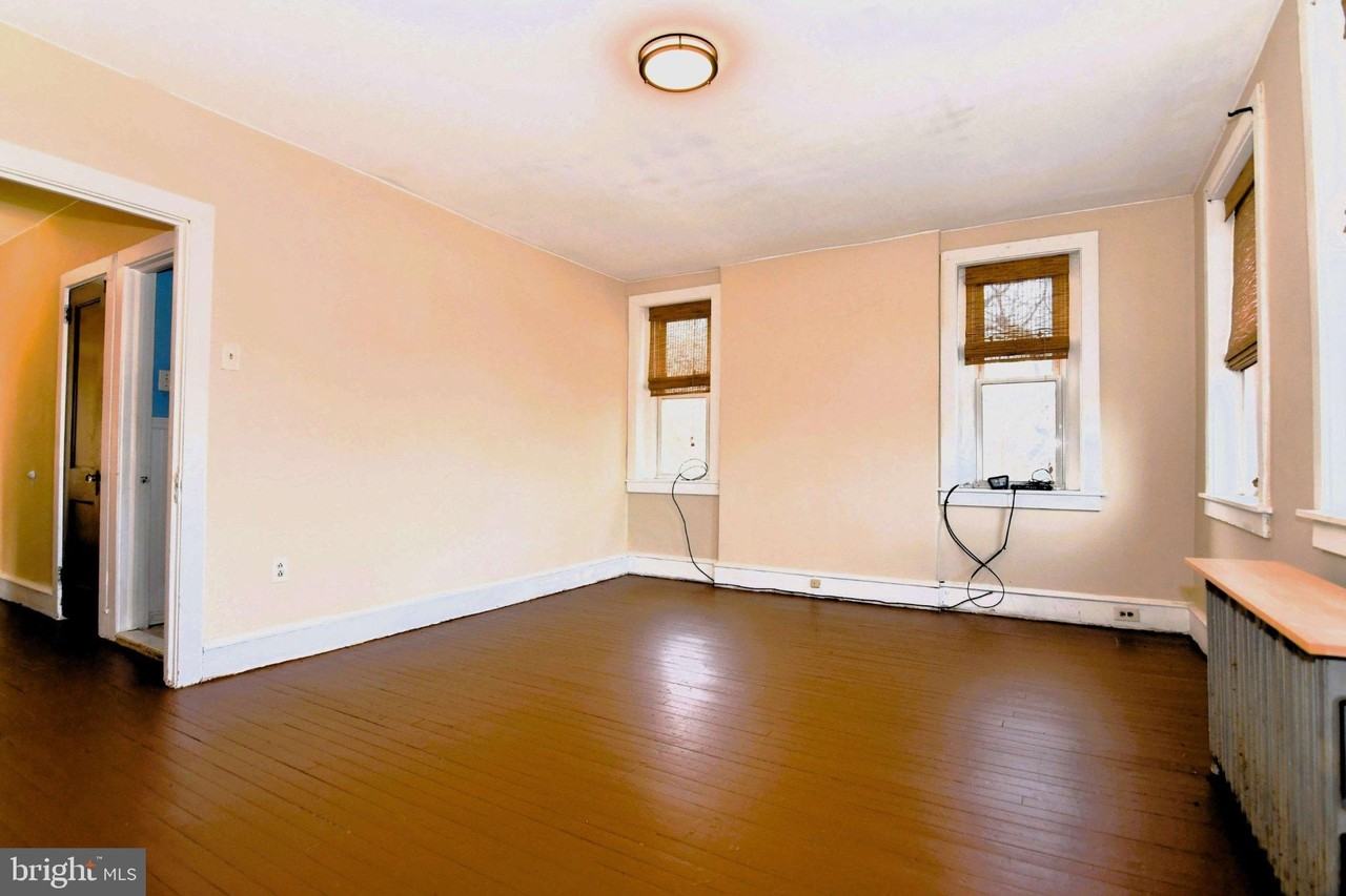 5838-2 Henry Ave 2nd Fl - Photo 6 of 20