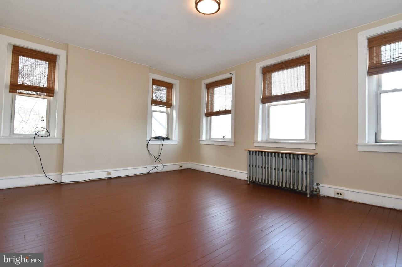 5838-2 Henry Ave 2nd Fl - Photo 7 of 20