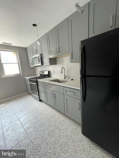 2555 Grays Ferry Ave #2 - Photo 5 of 7