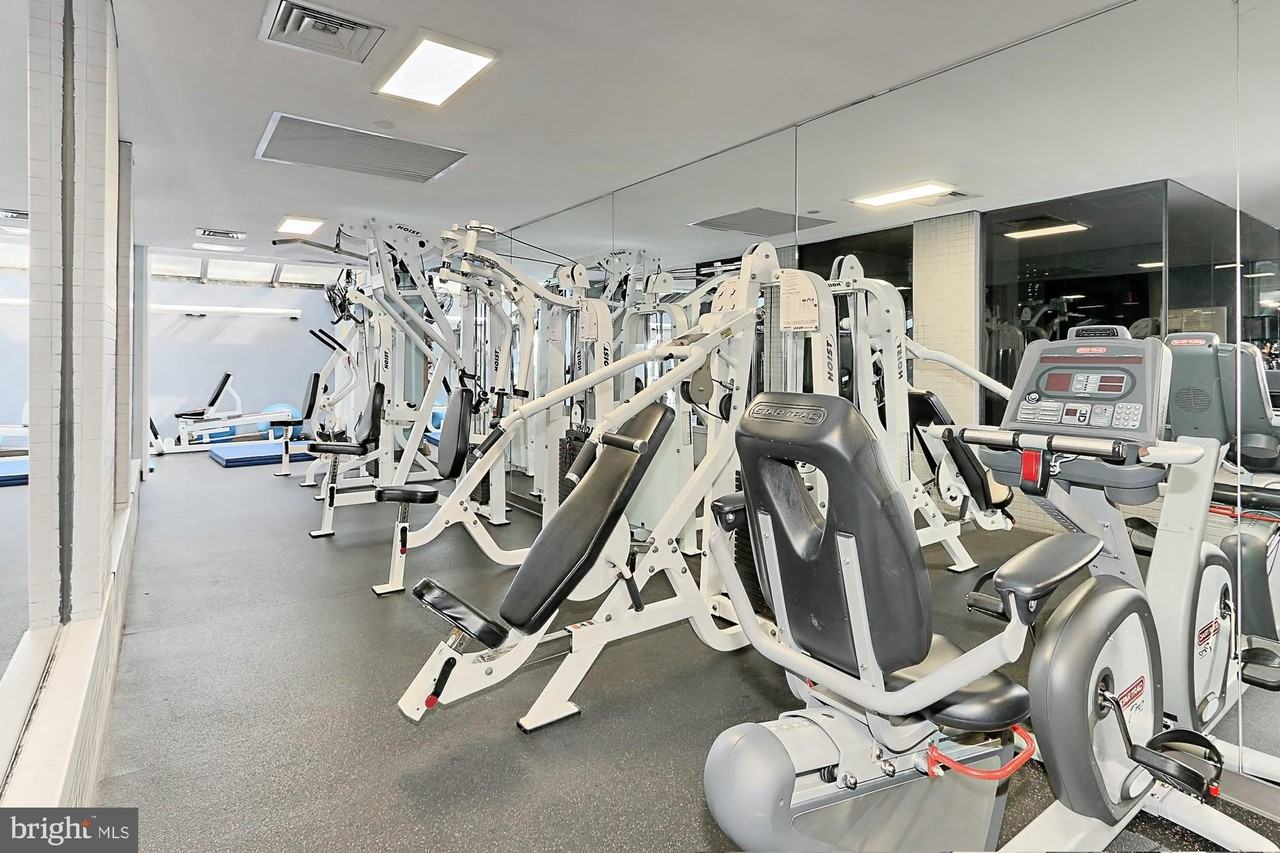 1530 Key Blvd #1223 - Photo 7 of 11