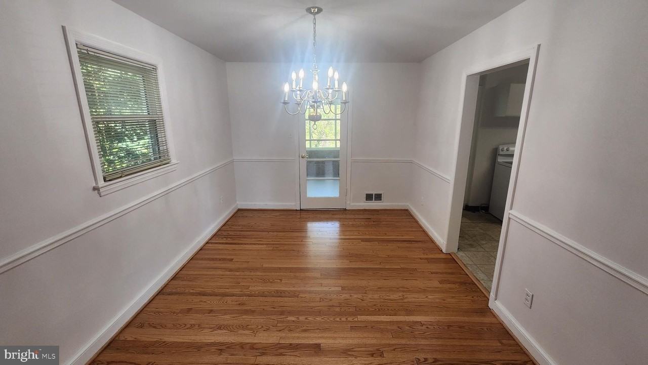 3165 21st St N - Photo 3 of 16