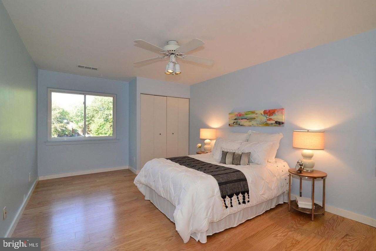 11803 Breton Ct Apt 32c - Photo 4 of 23