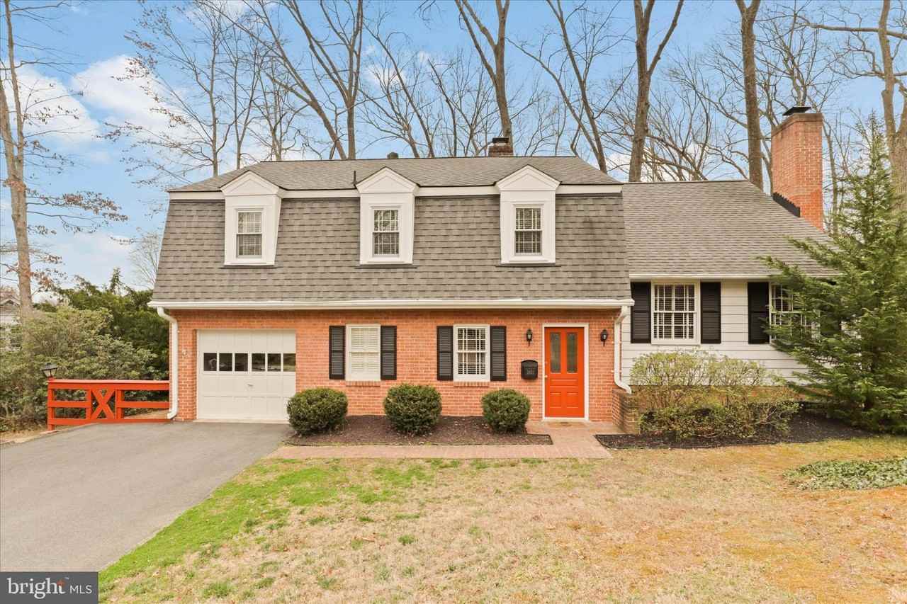 3821 King Arthur Rd - Photo 2 of 41