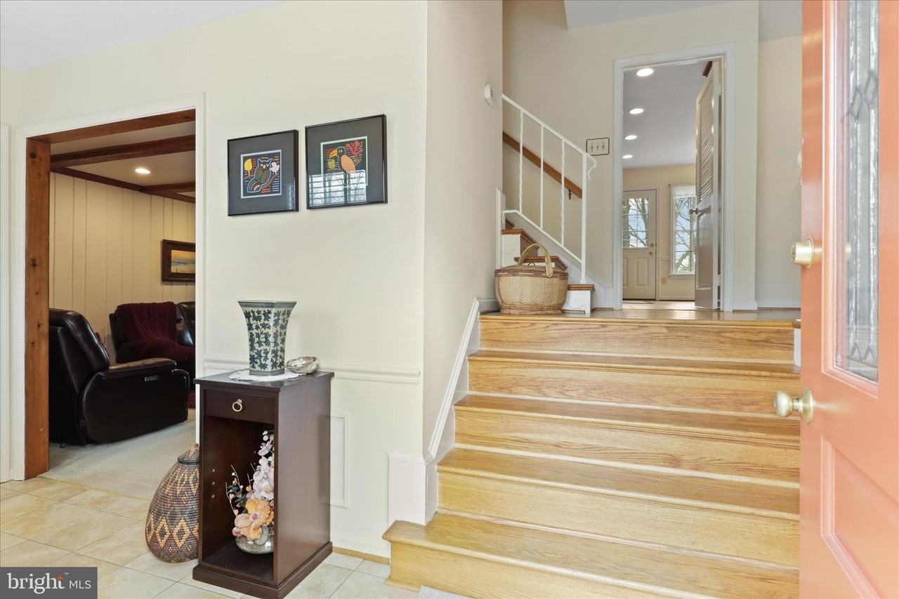 3821 King Arthur Rd - Photo 6 of 41