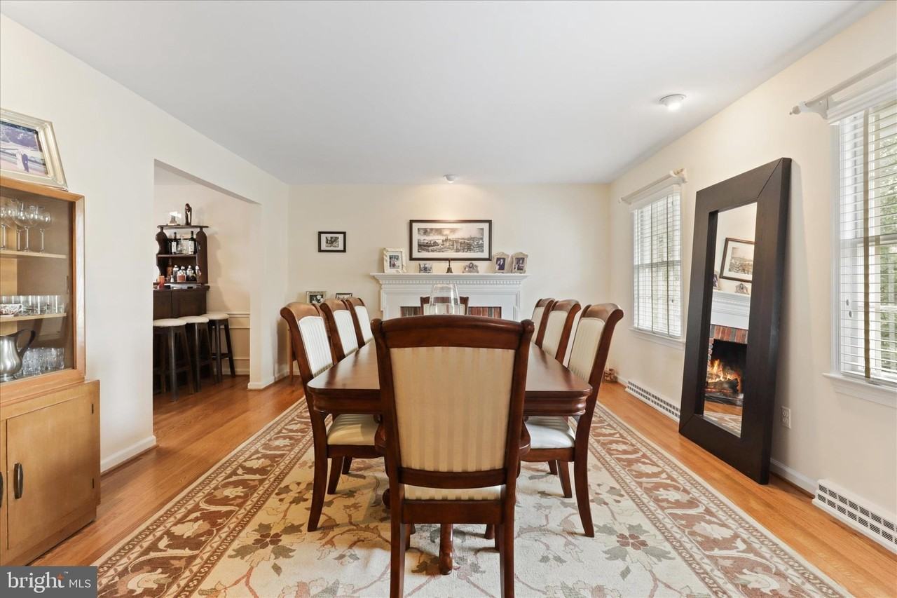 3821 King Arthur Rd - Photo 7 of 41