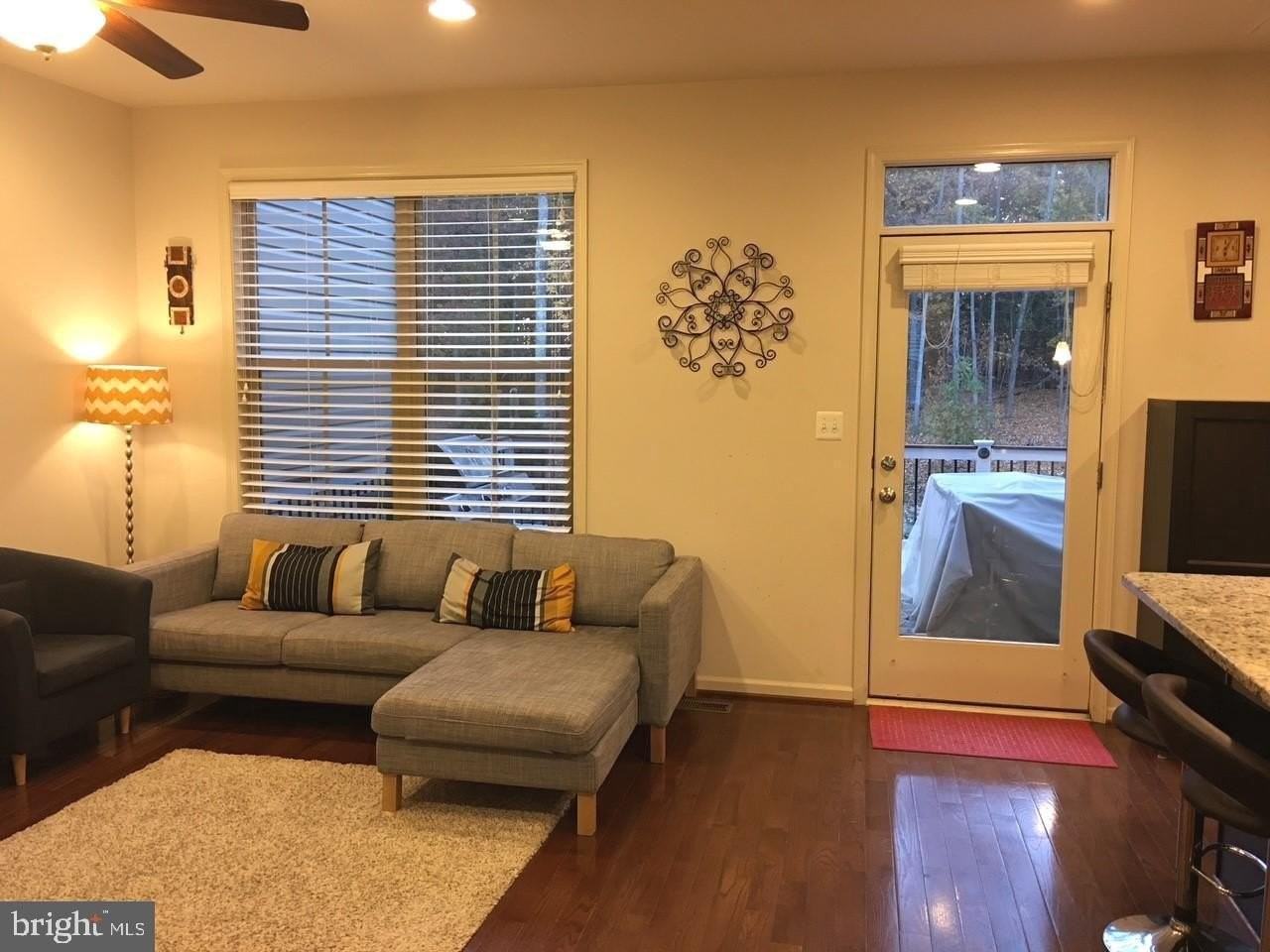 23337 Tradewind Dr - Photo 4 of 28