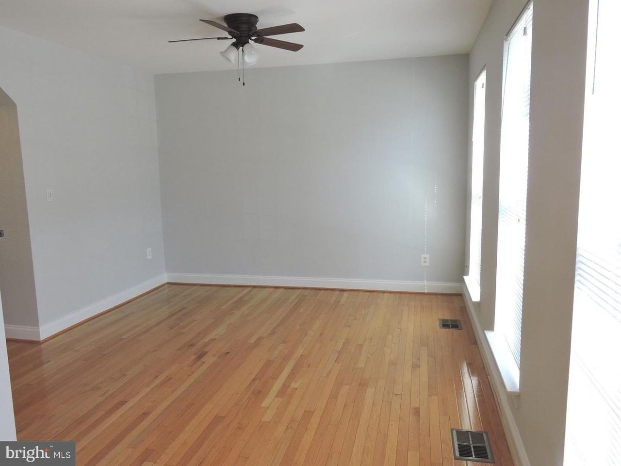 21828 Ladyslipper Sq - Photo 3 of 20