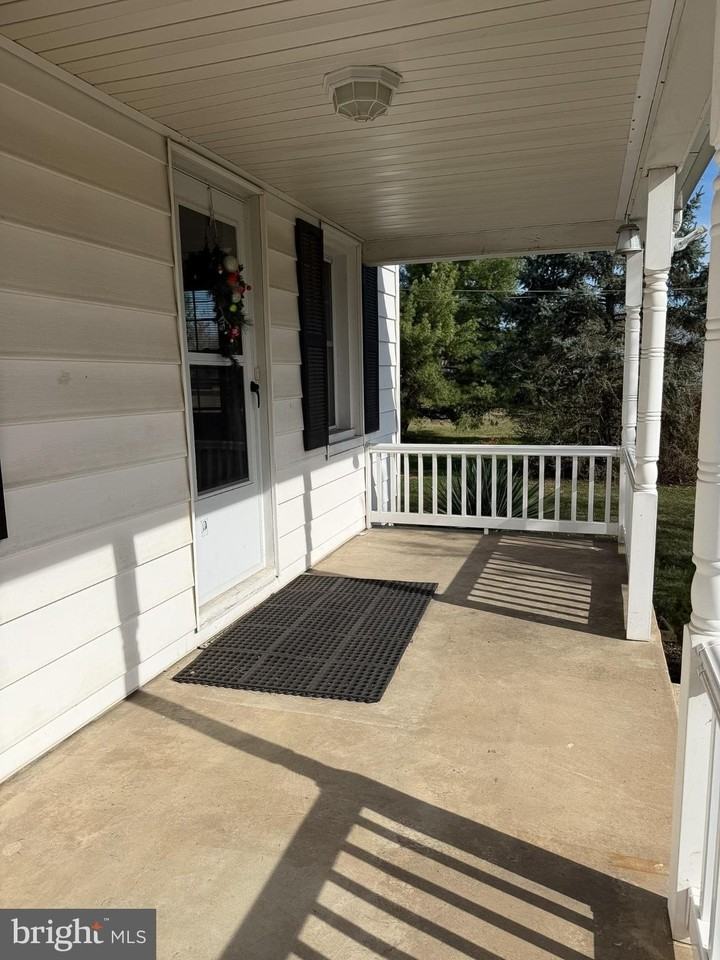 2929 Packer St - Photo 4 of 38