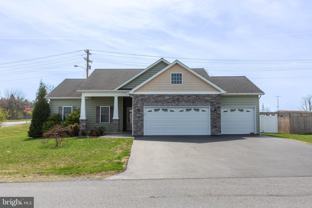 438 Ives St - Photo 1 of 1