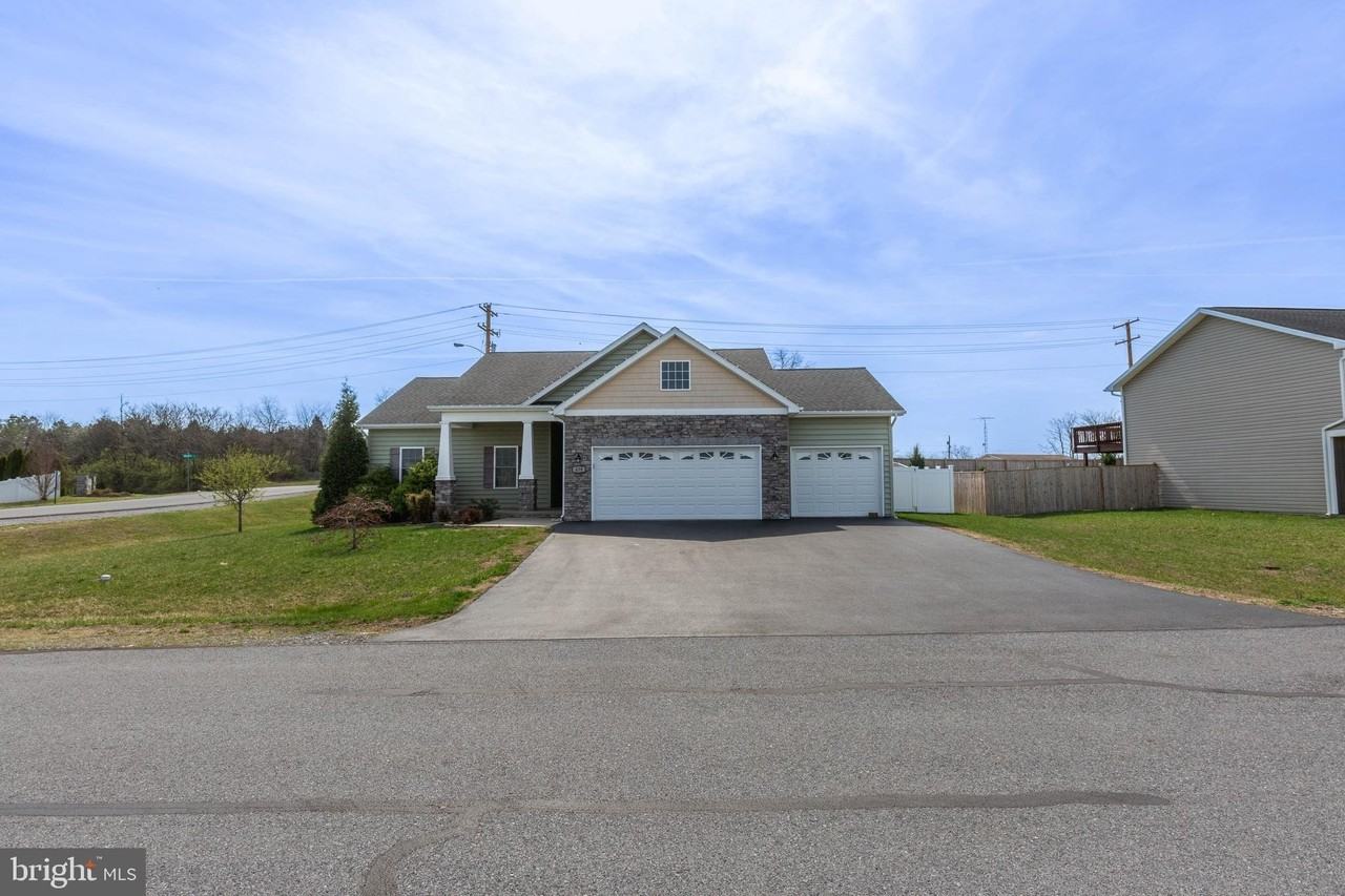 438 Ives St - Photo 2 of 22