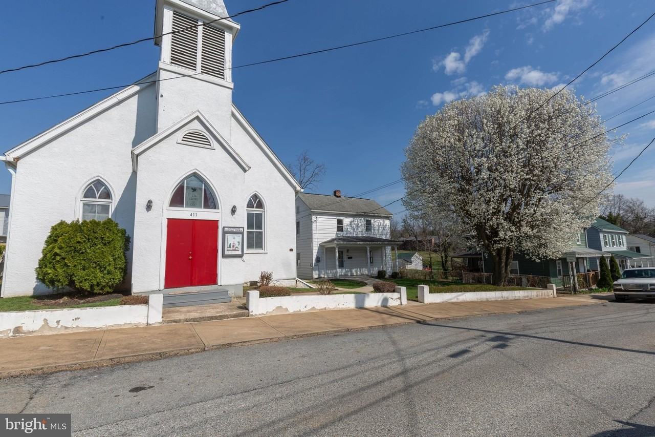 413 S Lawrence St - Photo 3 of 27