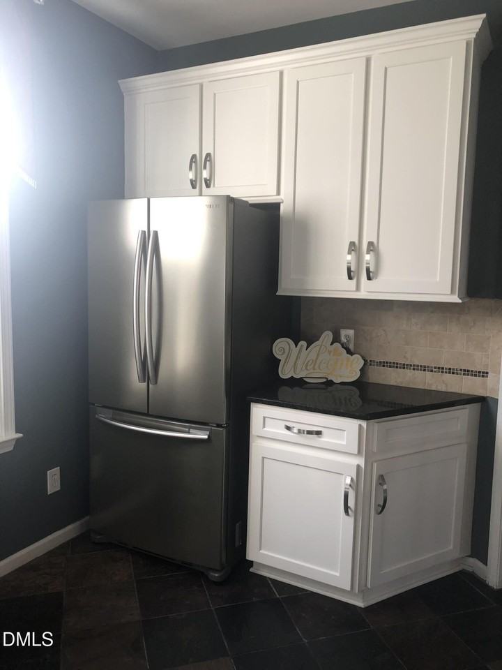 603 Knightsborough Way - Photo 4 of 16