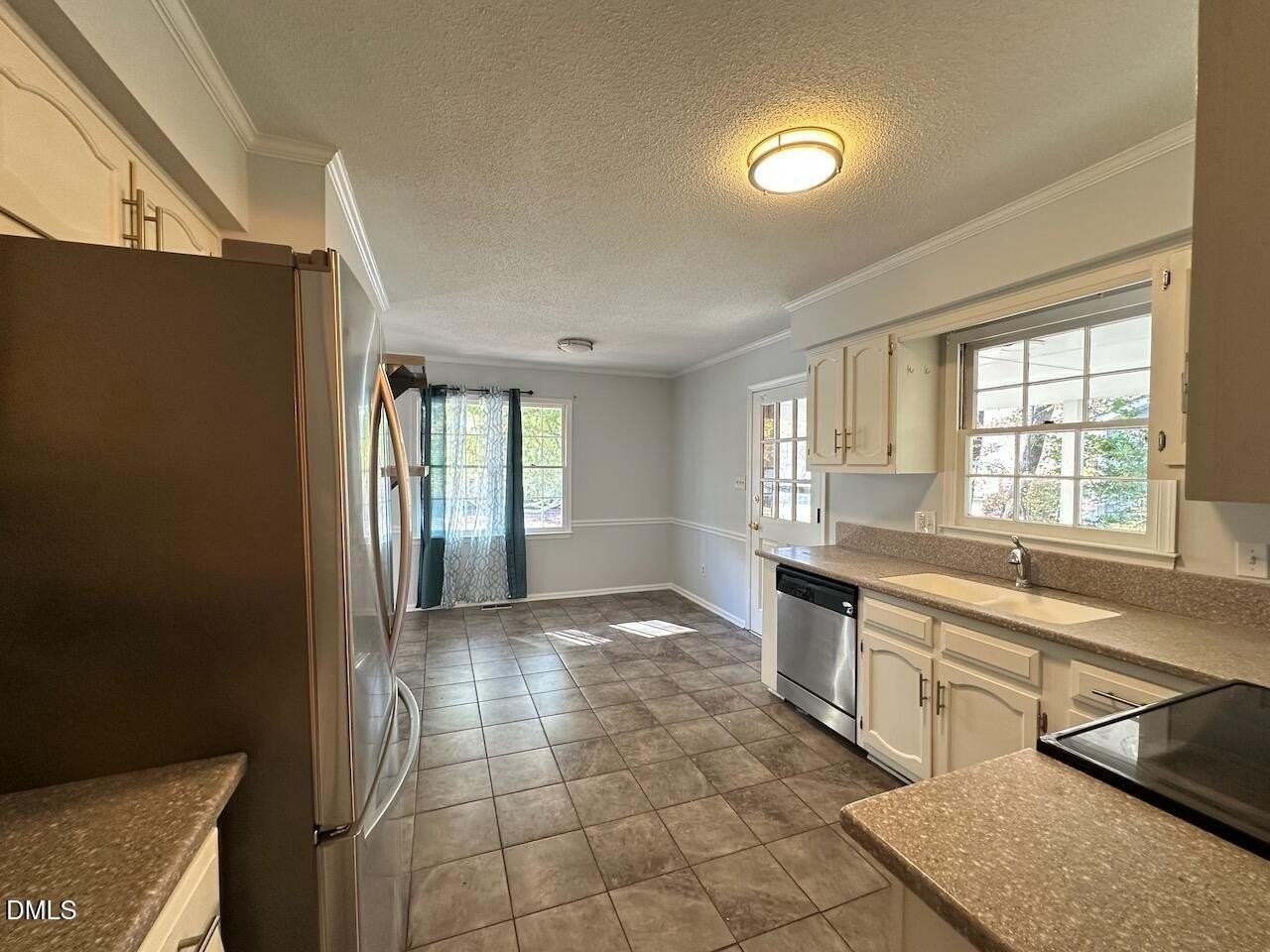 3717 Sue Ellen Dr - Photo 6 of 20