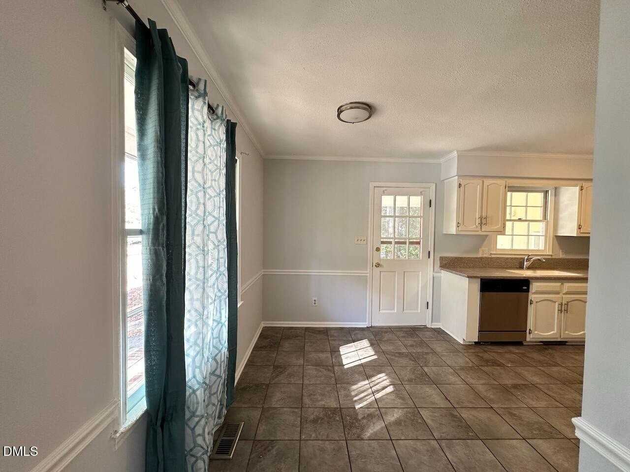 3717 Sue Ellen Dr - Photo 7 of 20