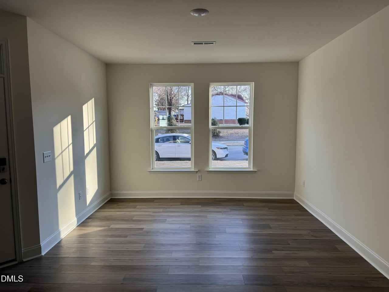 460 La Maison Ave - Photo 4 of 11