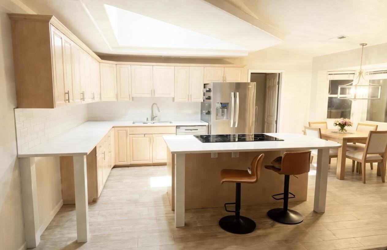 982 S 660 E - Photo 3 of 6