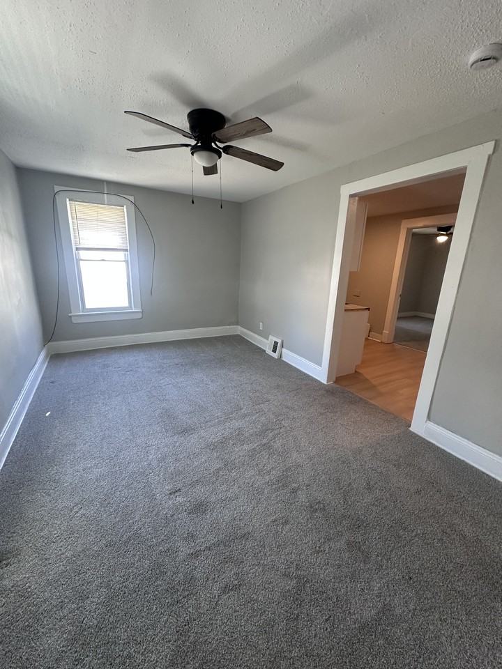 4520 Bush Ave #1 - Photo 5 of 17