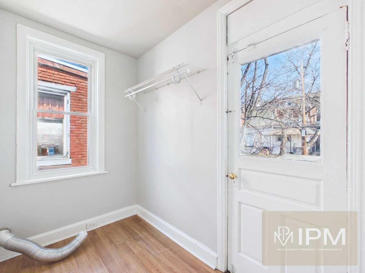 2235 Logan St - Photo 5 of 21