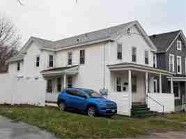featured image of 88 E 5th St