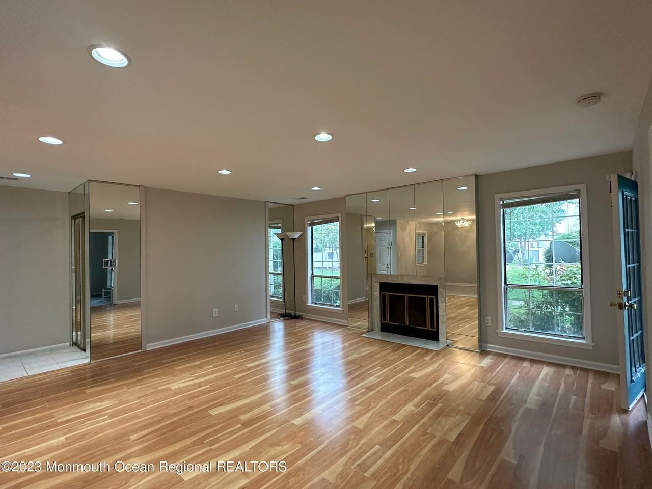 143 Tanglewood Pl - Photo 2 of 22