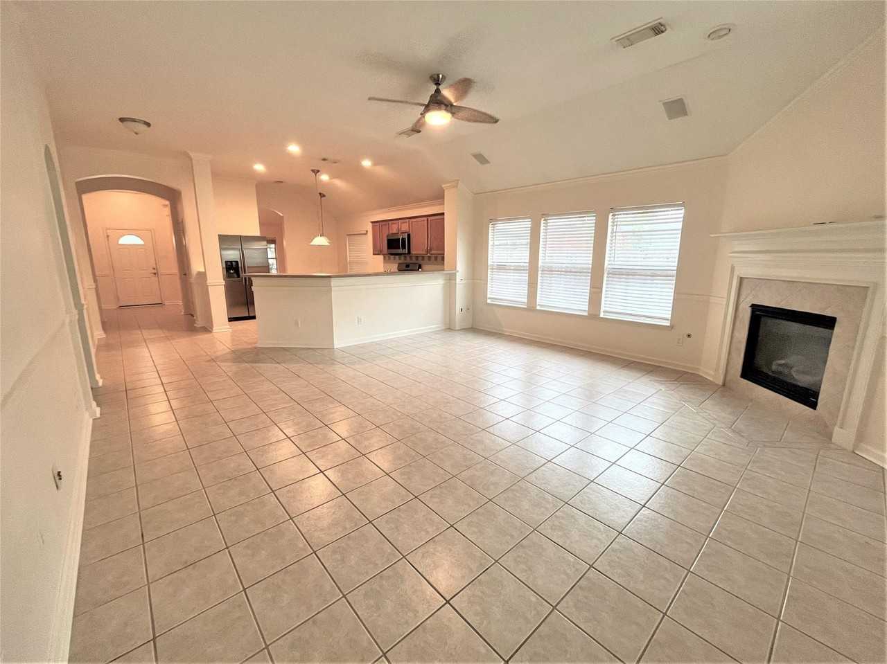 3010 Calvert Crossing Ct - Photo 5 of 34