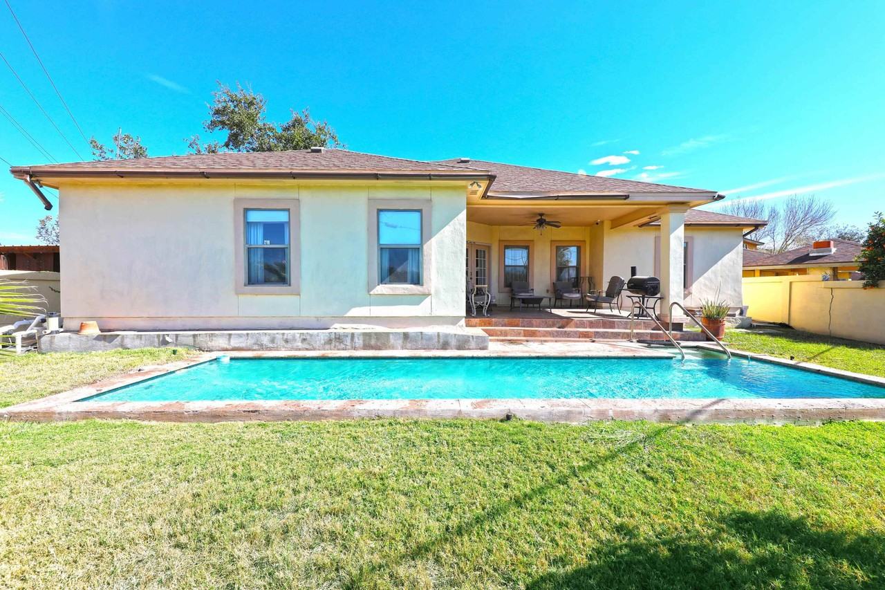 103 Yellowstone Lake Dr - Photo 2 of 34