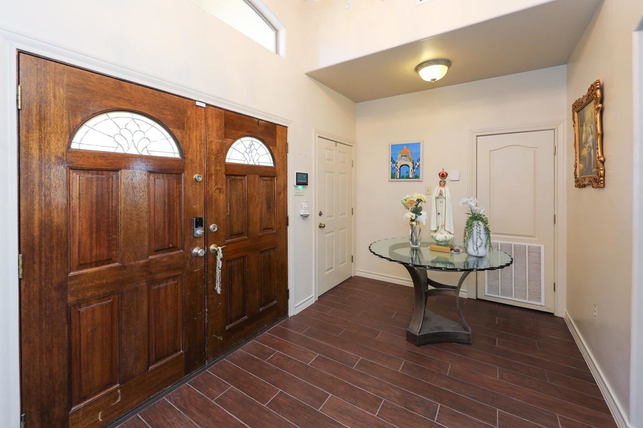 103 Yellowstone Lake Dr - Photo 7 of 34