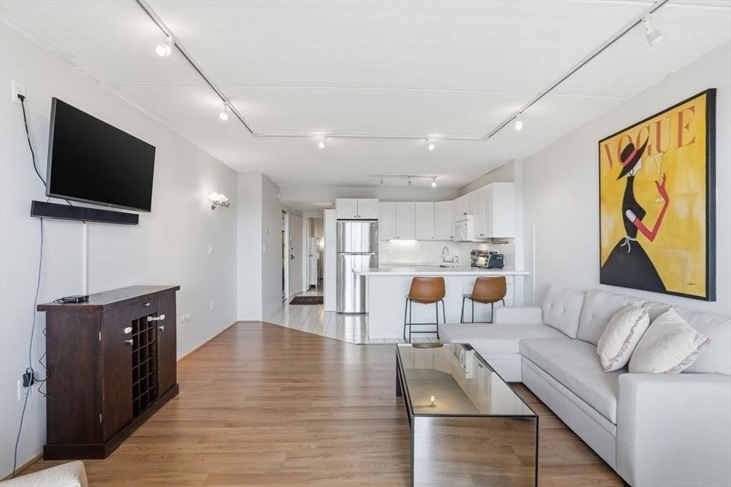 200 Swanton St - Photo 2 of 17
