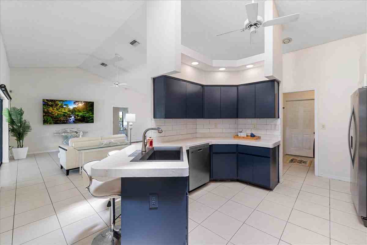 211 Forest Wood Ct - Photo 7 of 30