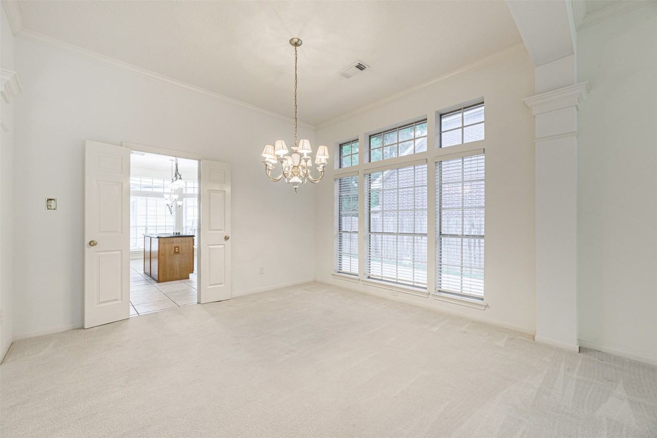 5211 High Glen Ct - Photo 6 of 28