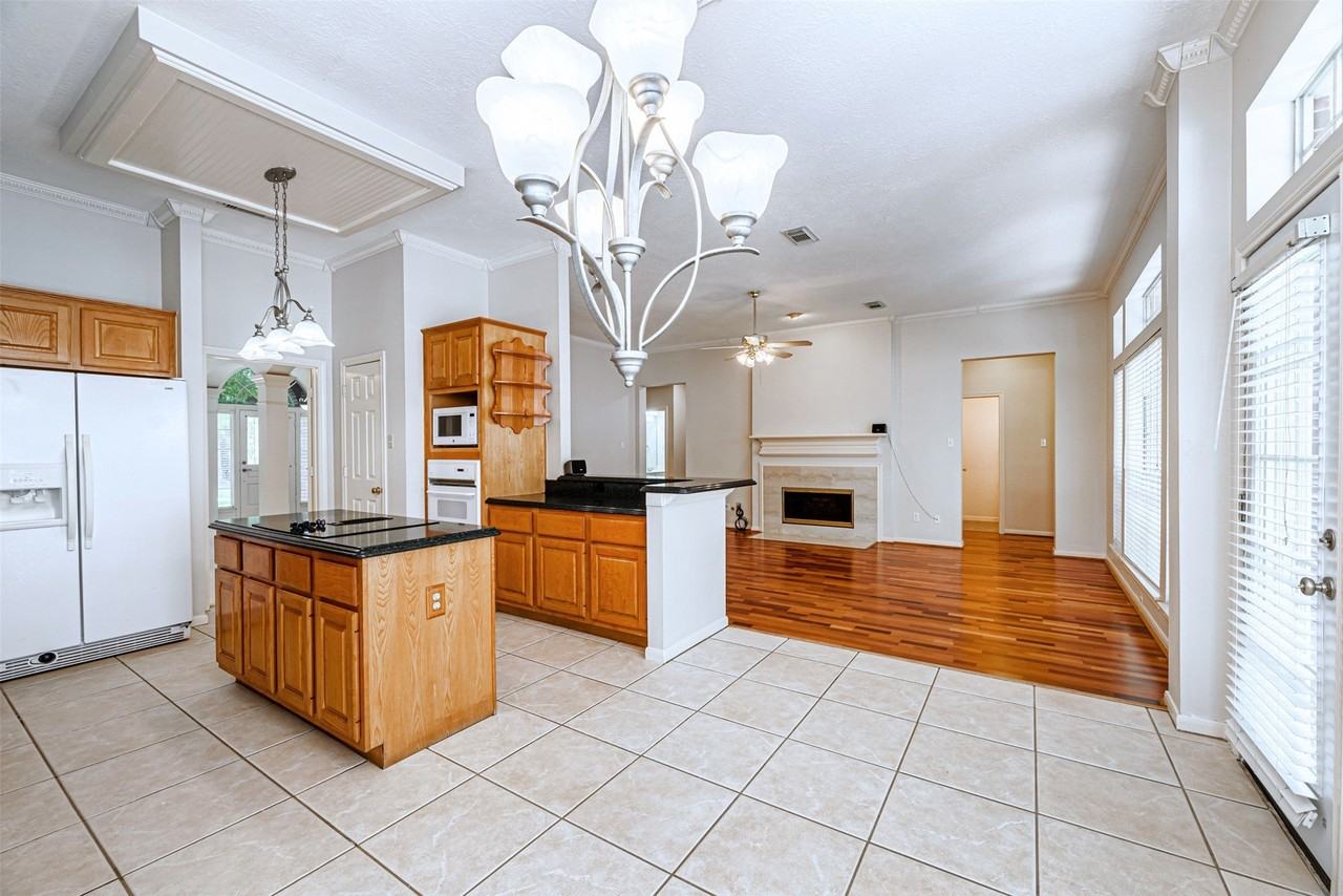 5211 High Glen Ct - Photo 7 of 28