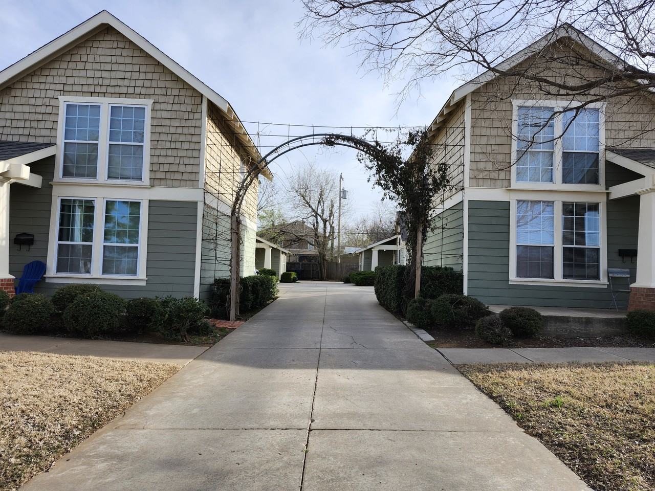 1212 Nw 22nd St #1 - Photo 7 of 10