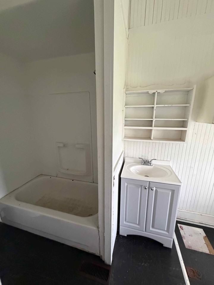 243 Chestnut Ave #243 - Photo 2 of 12