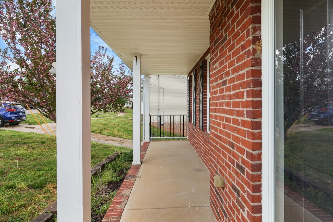 934 Hedge Apple Dr #1 - Photo 6 of 30