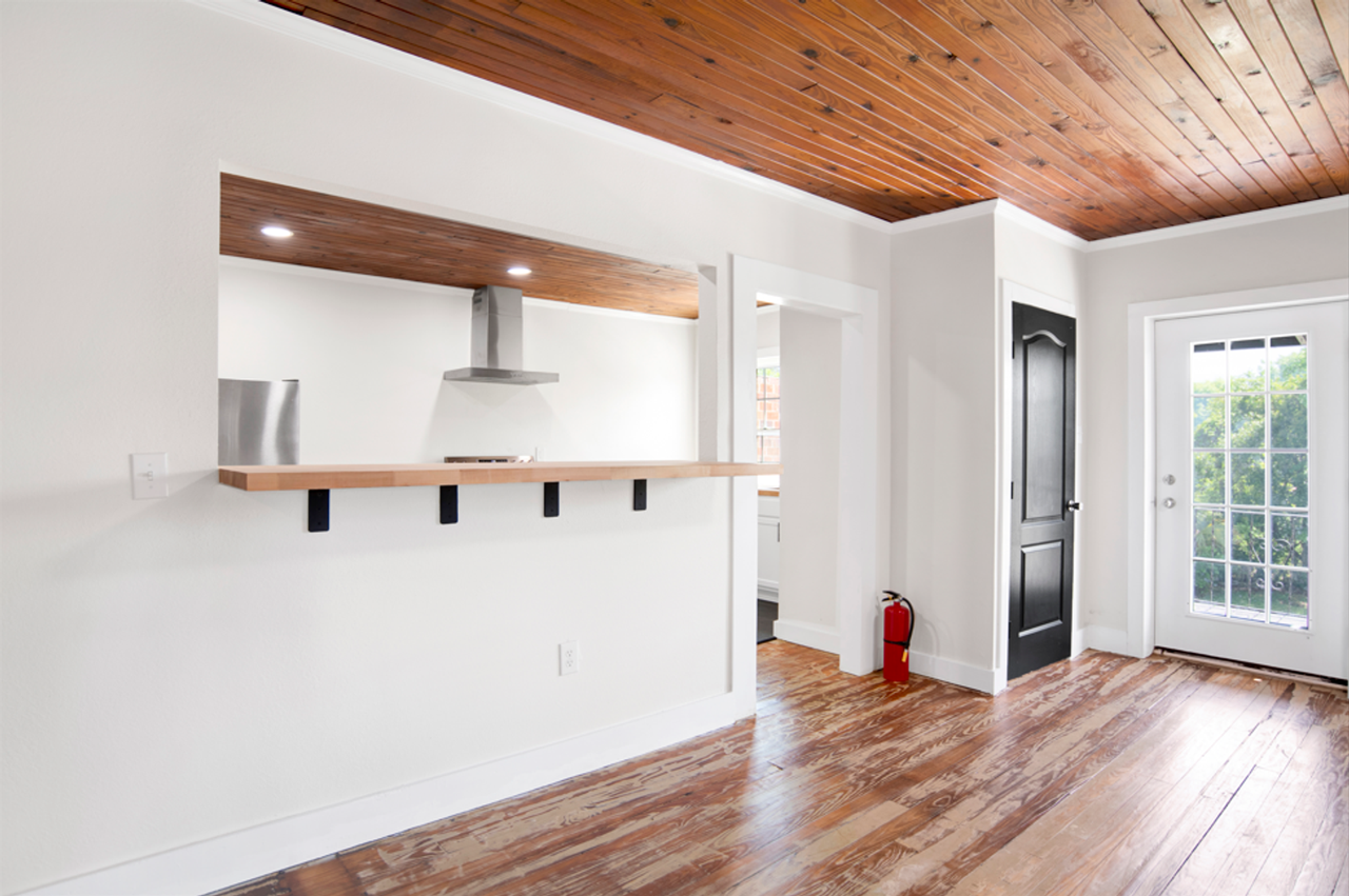 4117 Barrancas Ave - Photo 4 of 28