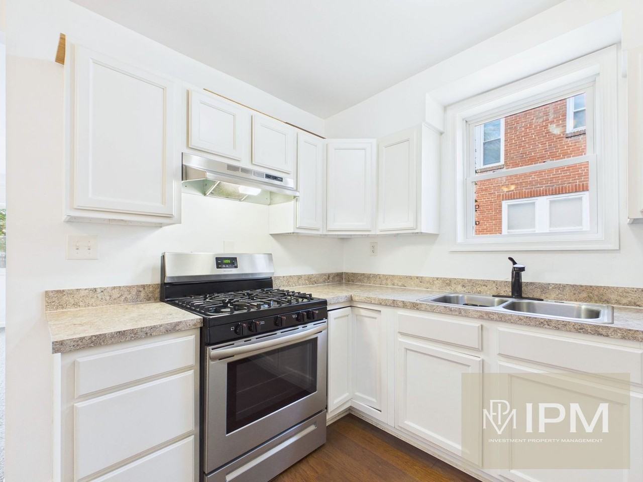 2609 N 5th St - Photo 3 of 13