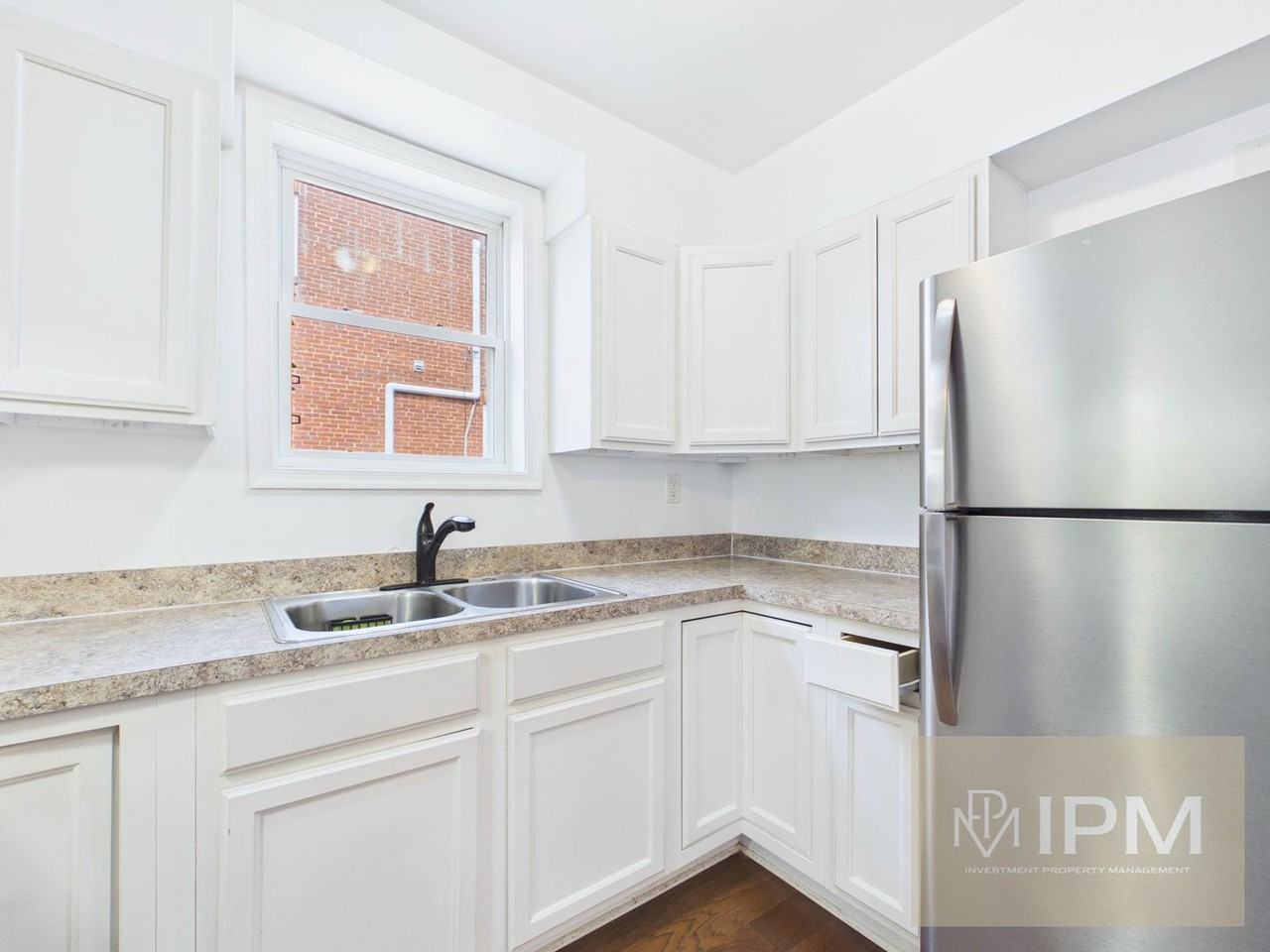 2609 N 5th St - Photo 4 of 13