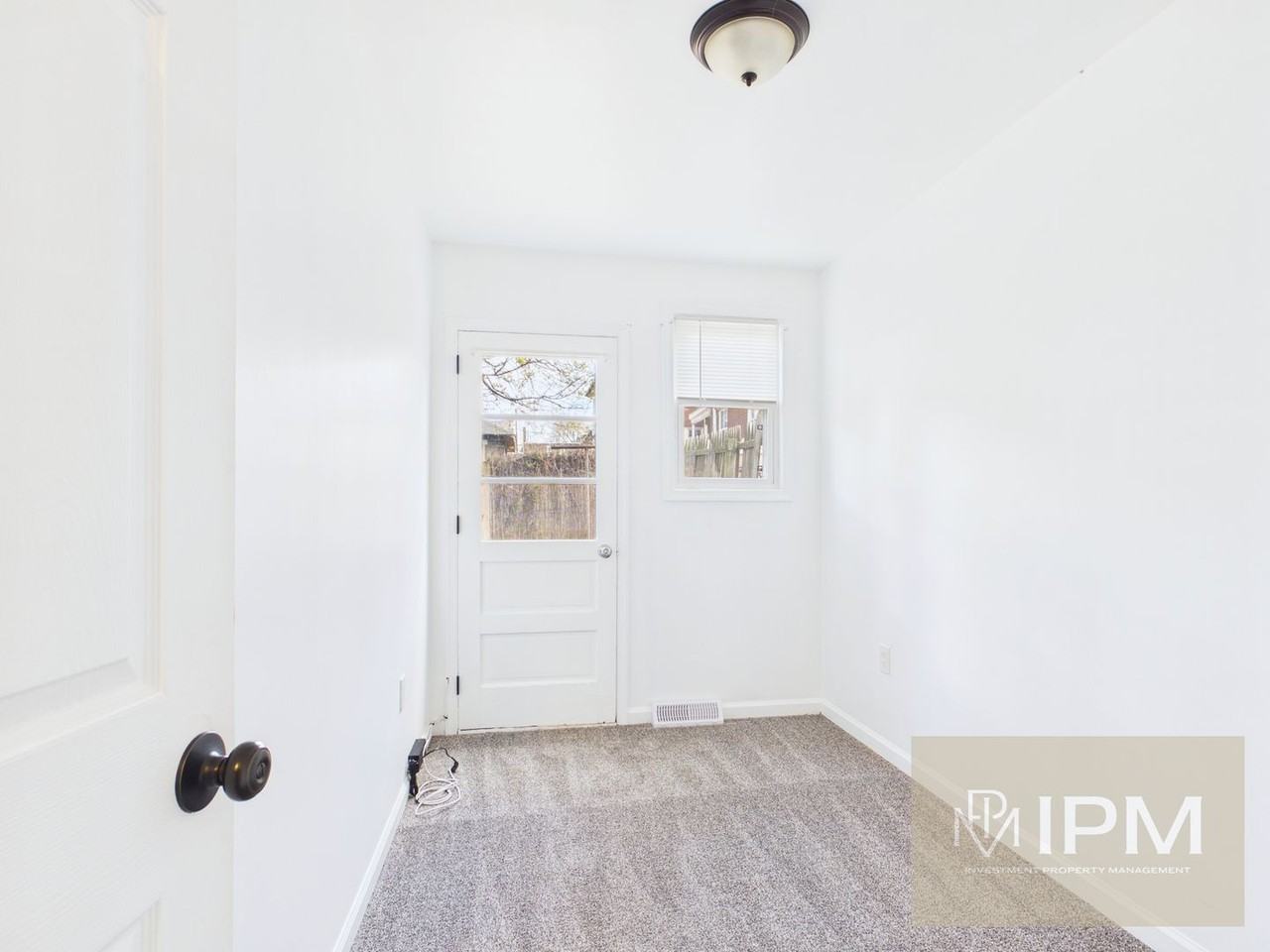 2609 N 5th St - Photo 7 of 13