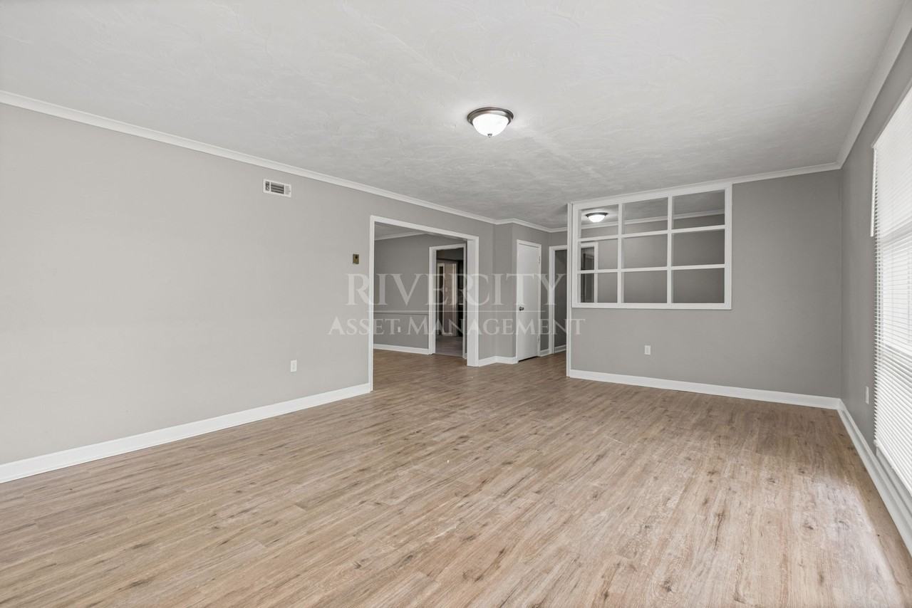 1288 Davidson Dr #1 - Photo 6 of 20