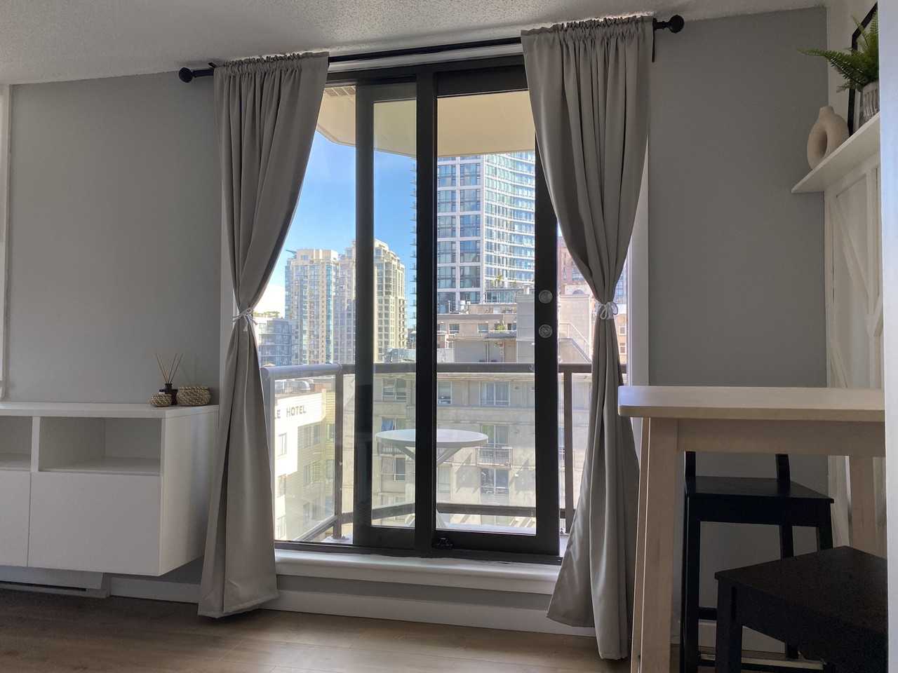 789 Drake Street #701 - Photo 5 of 13