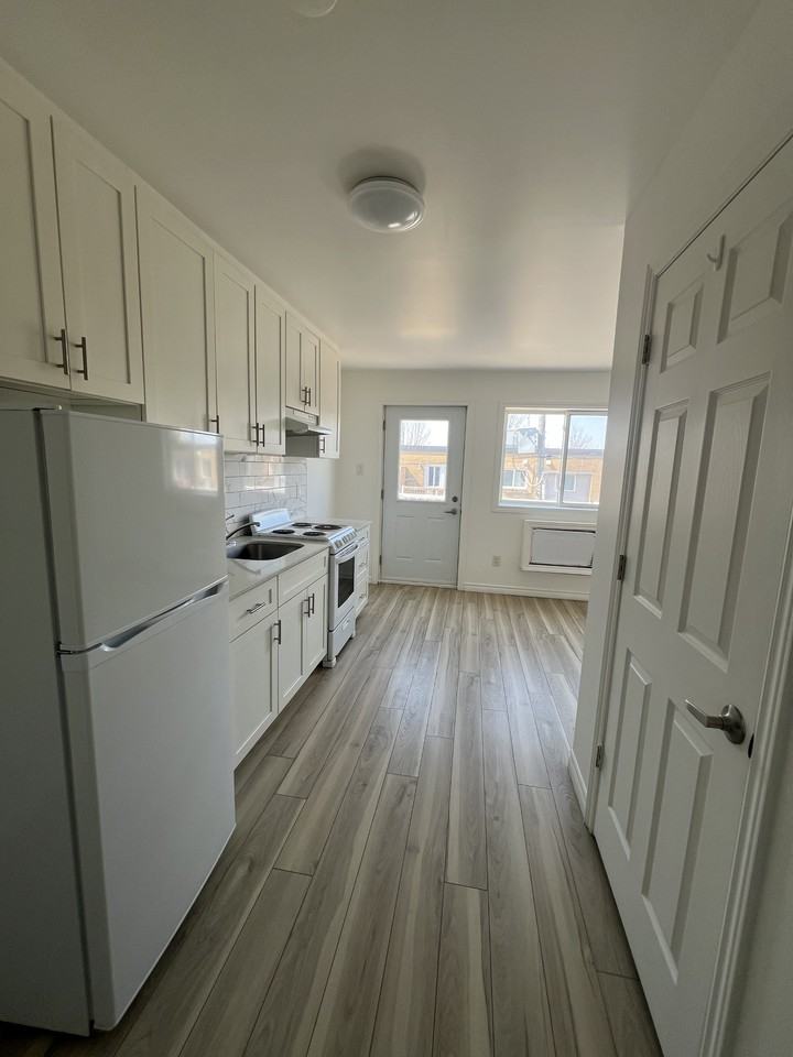630 Cummings Ave #307 - Photo 2 of 25