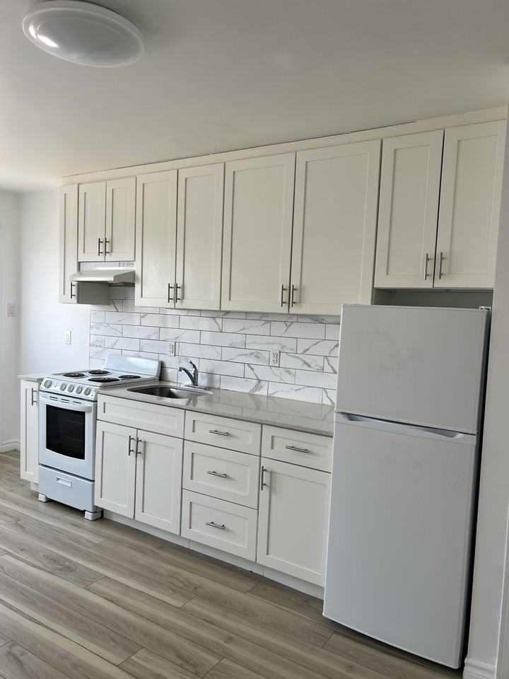 630 Cummings Ave #306 - Photo 3 of 34
