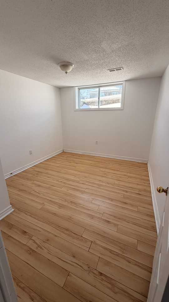 2473 Chasseur Ave - Photo 7 of 9