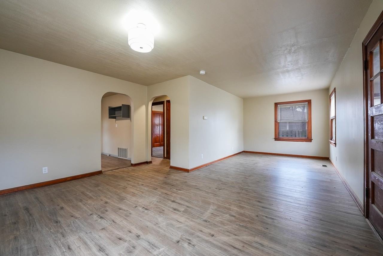 1405 Edgemoor St #1 - Photo 4 of 12