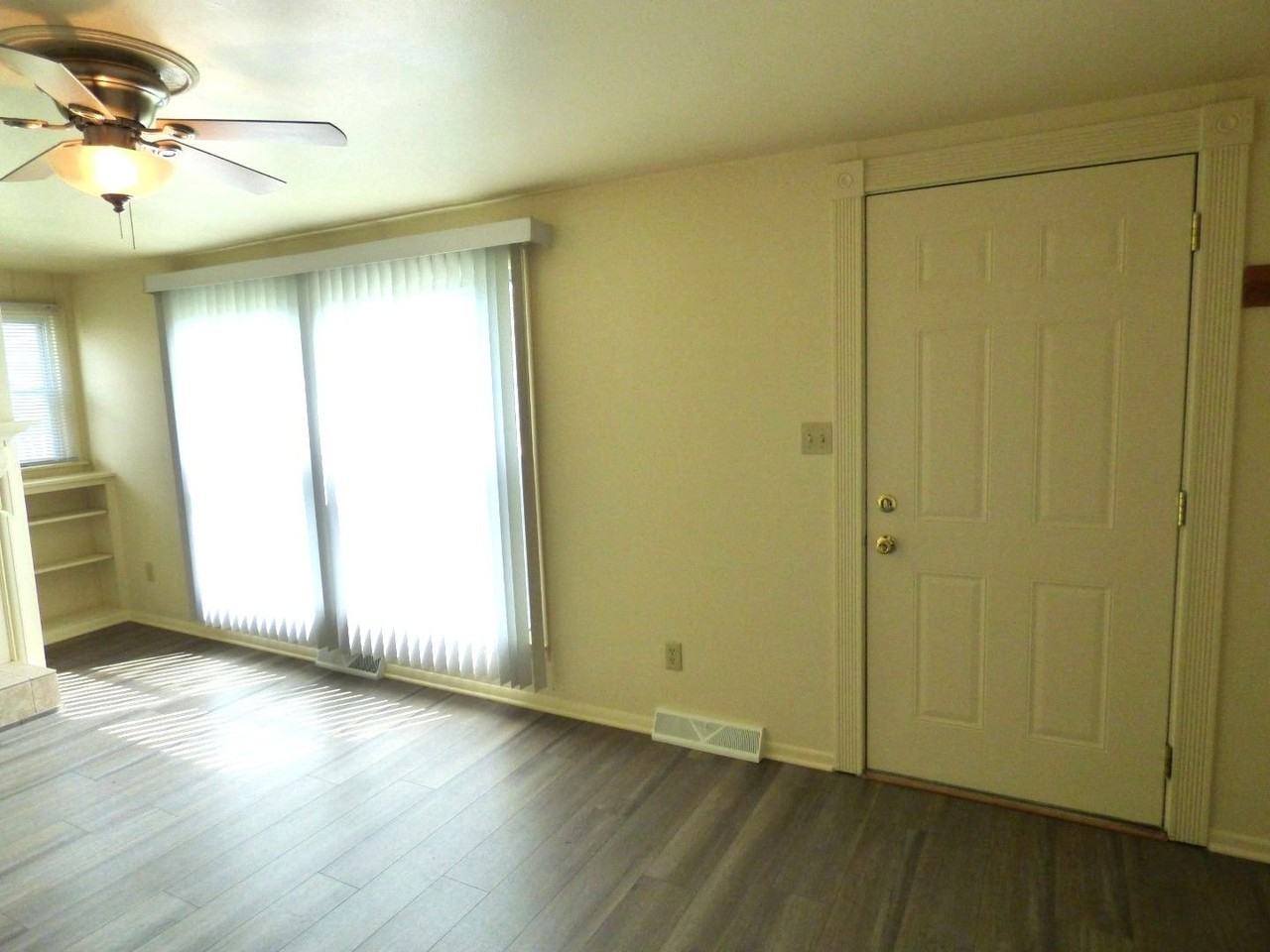 3805 E Rudisill Blvd - Photo 2 of 25