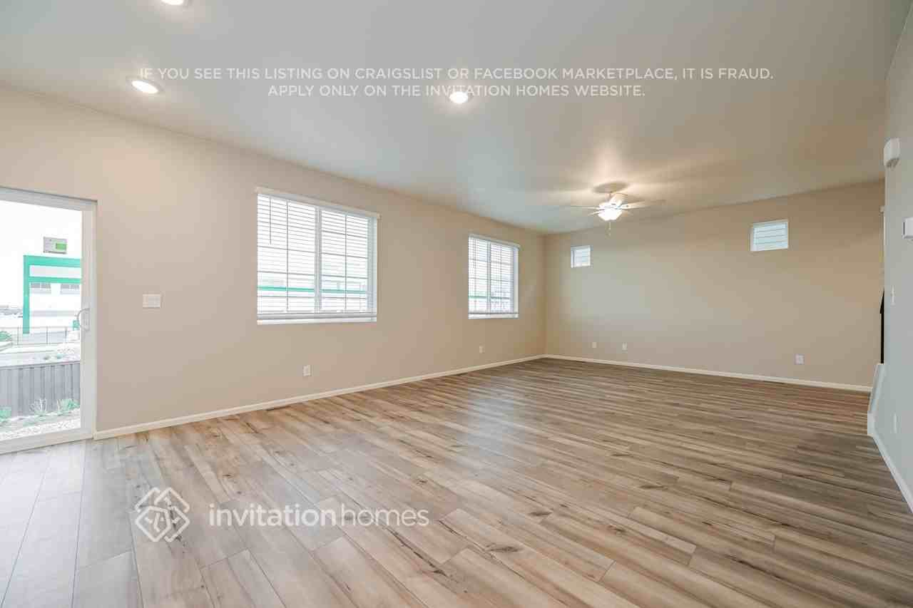 22352 E 38th Pl - Photo 6 of 19