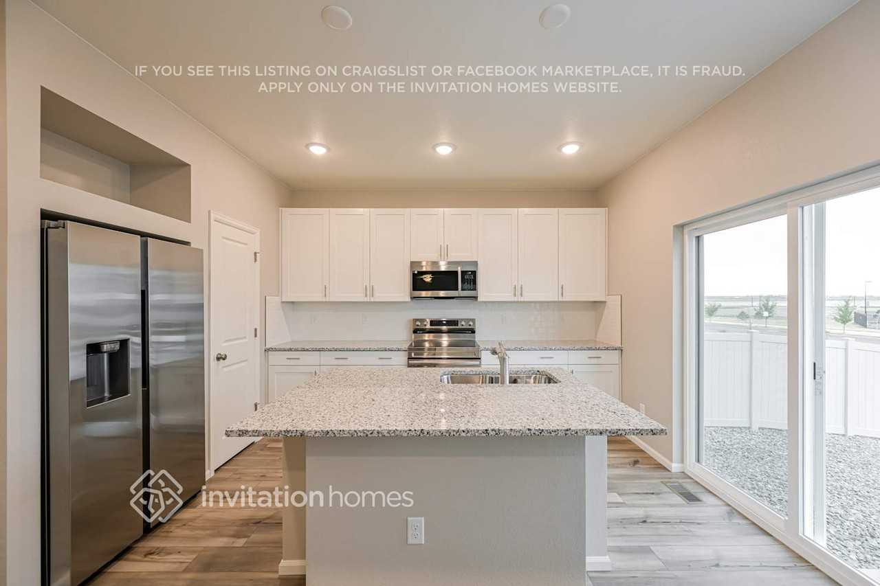 22352 E 38th Pl - Photo 7 of 19