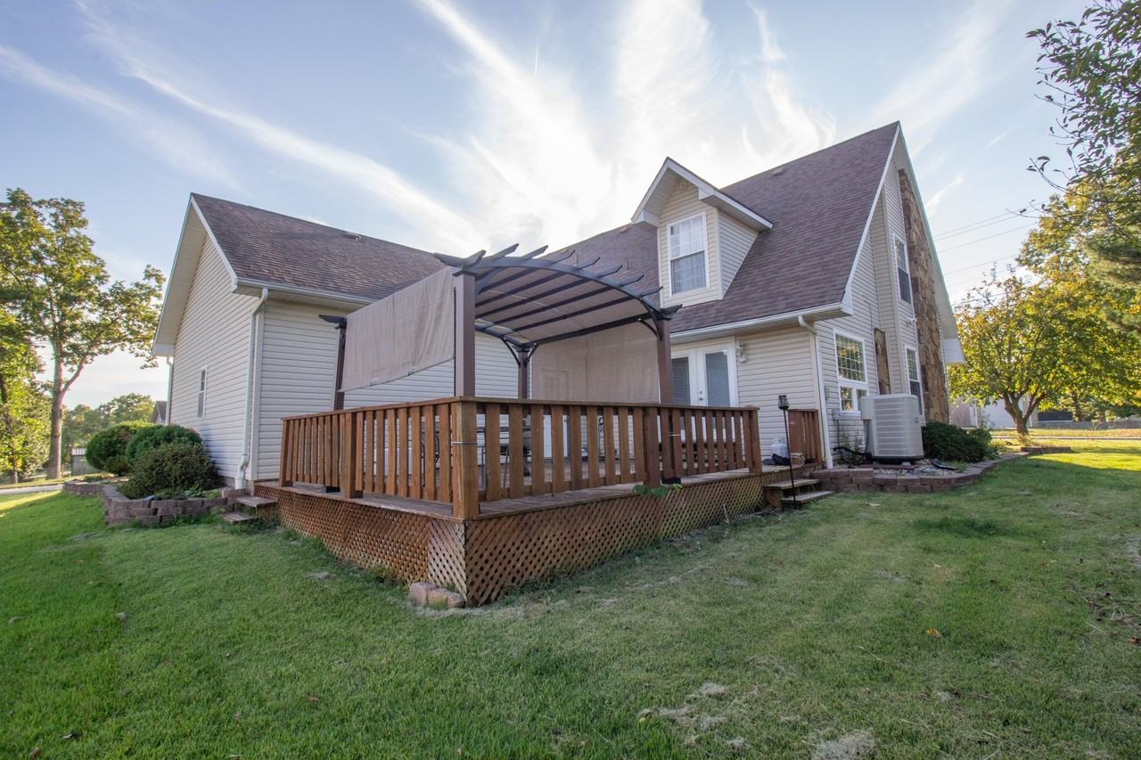 101 Rental St - 1 #2 - Photo 3 of 17