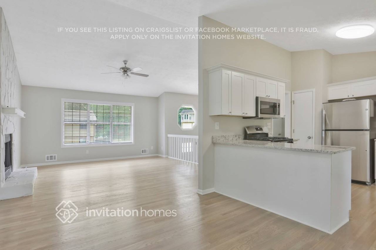 724 Pepperwood Ln - Photo 5 of 21